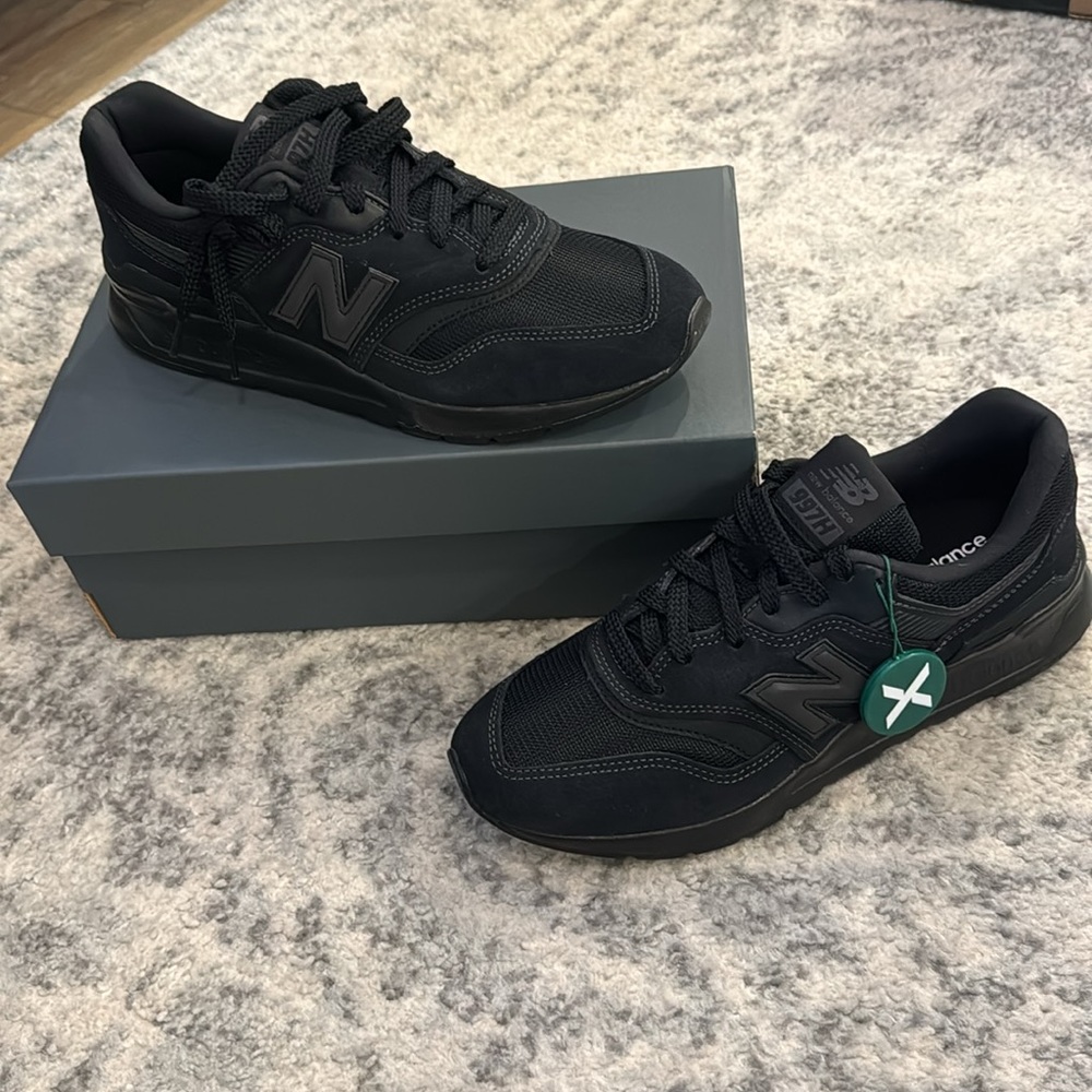 New Balance 997H Triple Black